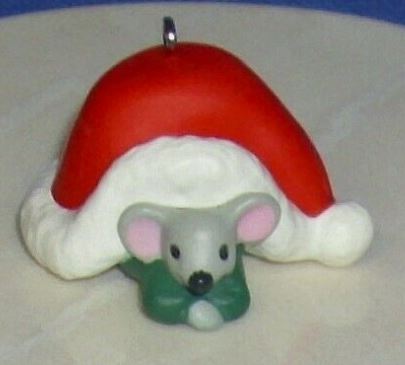 2019 A Creature Was Stirring-Mouse With Santa Hat-6th & Final